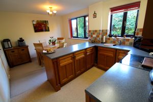 Kitchen/Diner- click for photo gallery